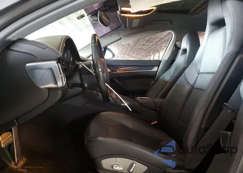 2013 Porsche Panamera 2 z USA, uszkodzony, nr VIN WP0AA2A71DL010212